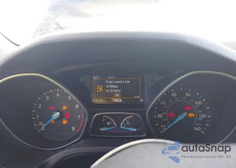 2017 Ford Focus Se z USA, uszkodzony, nr VIN 1FADP3K22HL232015